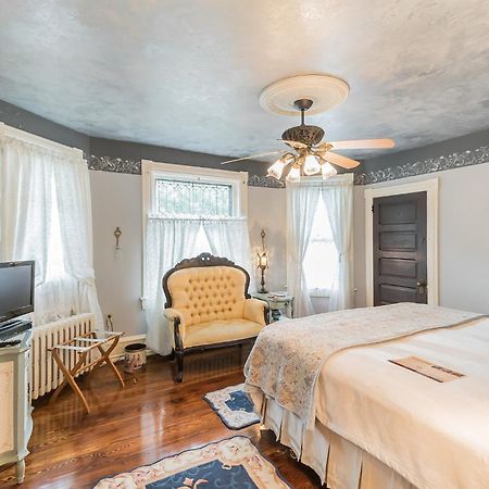 The Inn On Holly B&B Pitman Zimmer foto